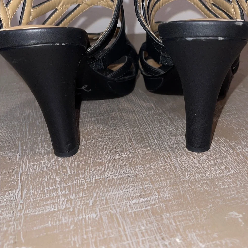 Naturalizer Women's Black Strappy Sandals - Picture 7 of 7